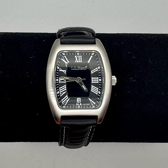 LL Bean Swiss Rectangular Black and White 26 mm Women Watch Working - Picture 9 of 11